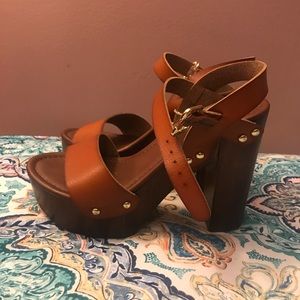 Platform wood/leather heels